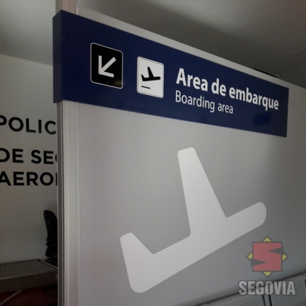 Aeropuertos Argentina 2000